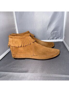 Minnetonka Women's Size 7.5 Tan Suede Back-Zip Fringe Ankle Moccasin Boots